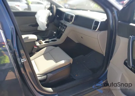 2021 Kia Sportage Ex z USA, uszkodzony, nr VIN KNDPN3AC1M7889706